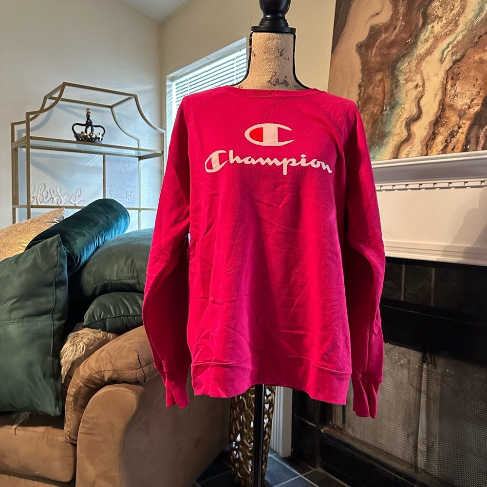 Women’s Long Sleeve Champion Crewneck Shirt